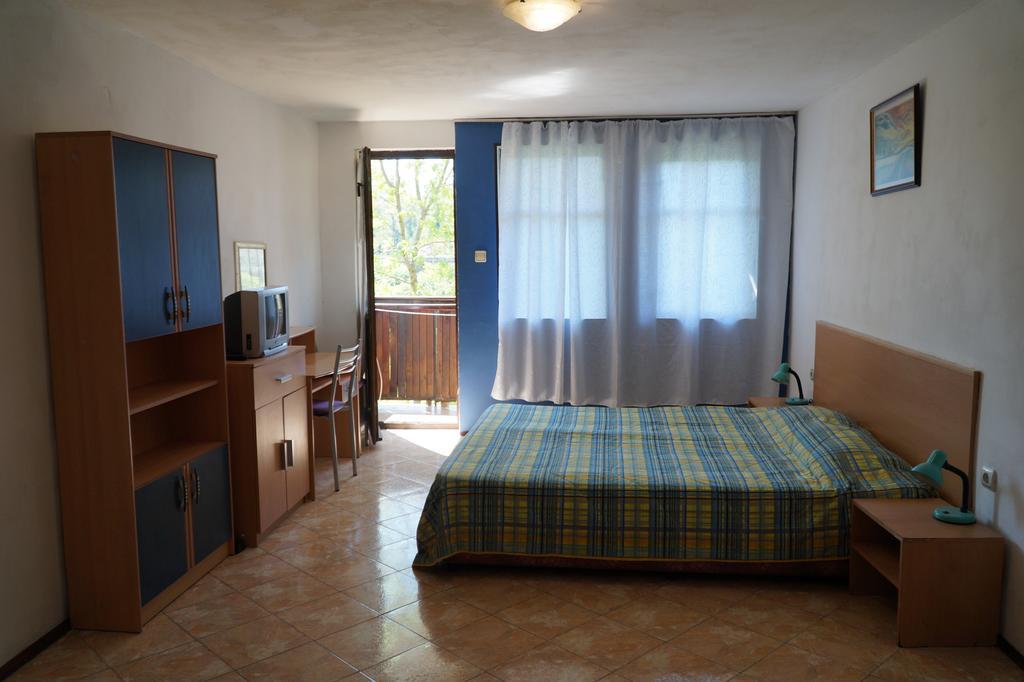 Guestrooms Ross Veliko Tŭrnovo Exterior photo